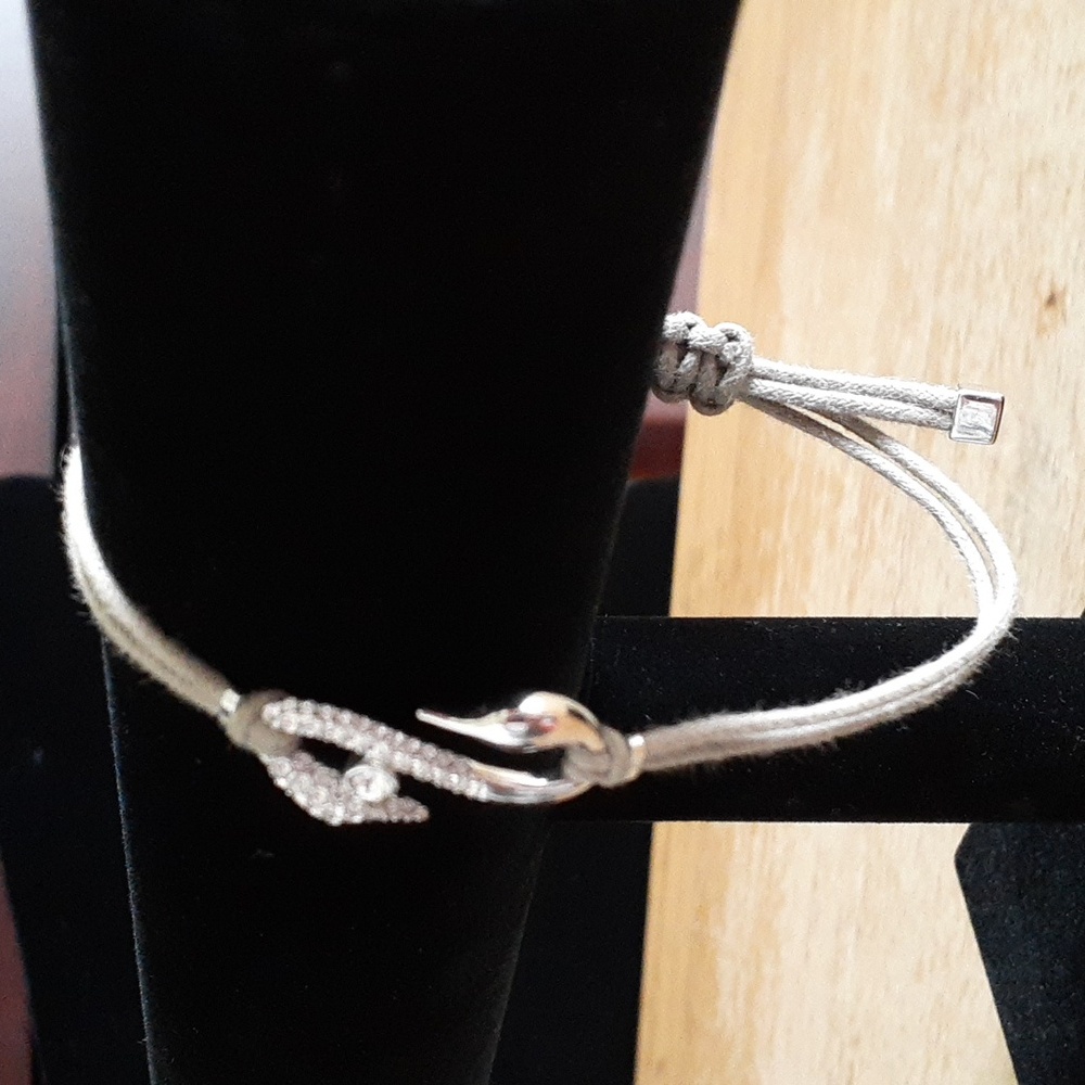 Swarovski Crystal Swan Stamped Adjustable Bracelet TT124 - Picture 4 of 17